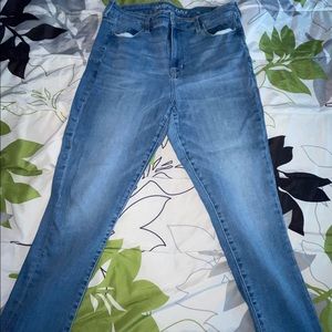 American Eagle NE(X)T LEVEL STRETCH. Size: 16 short.